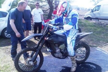 BMW – Husqvarna 450. Salminen prova la versione enduro - Photogallery