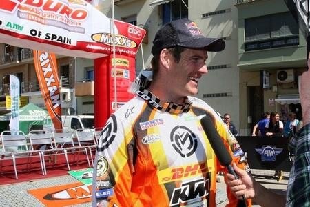 David Knight si opera. Sarà fuori per 4 mesi