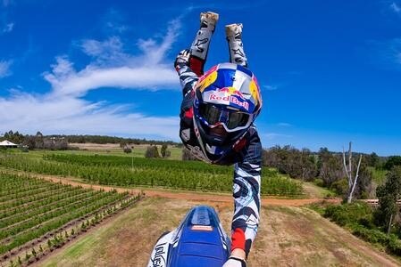 Josh Sheehan. Ritratto di un artista - VIDEO