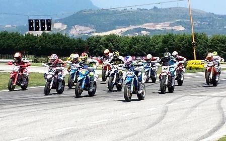 Supermoto International Series. Weekend rovente a Pomposa