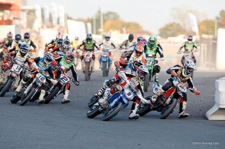 Mettet Superbiker 2013. Comincia lo show! Mettet Superbiker 2013. Comincia lo show!