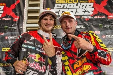 AMA Endurocross - VIDEO. La battaglia finale tra Blazusiak e Brown