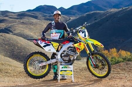 Suzuki e James Stewart. Insieme fino al 2015