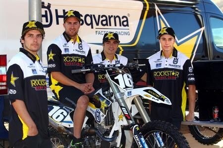 Team Rockstar Energy Husqvarna Factory Racing. Formazione al completo
