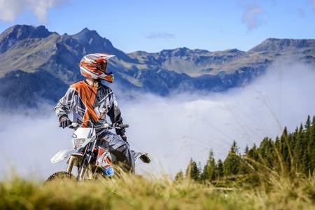 Enduro e territorio. Confronto tra CAI e FMI
