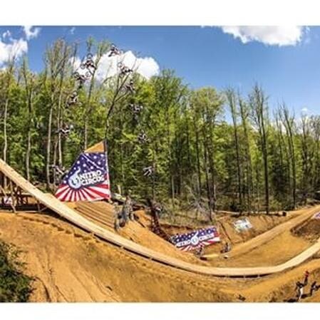 Incredibile Josh Sheehan. Primo Triple Backflip