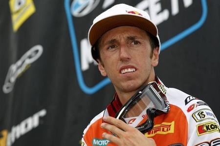 Tony Cairoli the movie. Cairoli risponde a Martin
