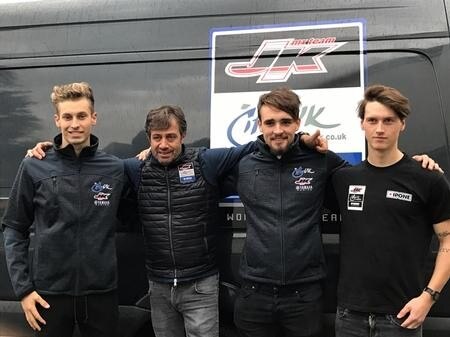 Team I-Fly JK Yamaha Racing. Pronta la formazione 2017
