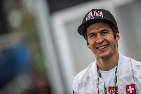 Seewer e Monster Energy Yamaha Factory MXGP. Debutto anticipato a Sugo