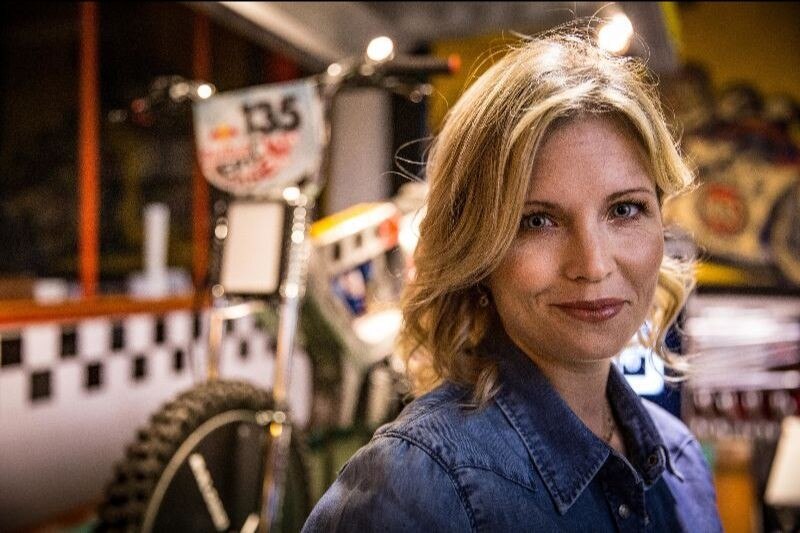 Drive Me Crazy: il mondo dei motori di Irene Saderini