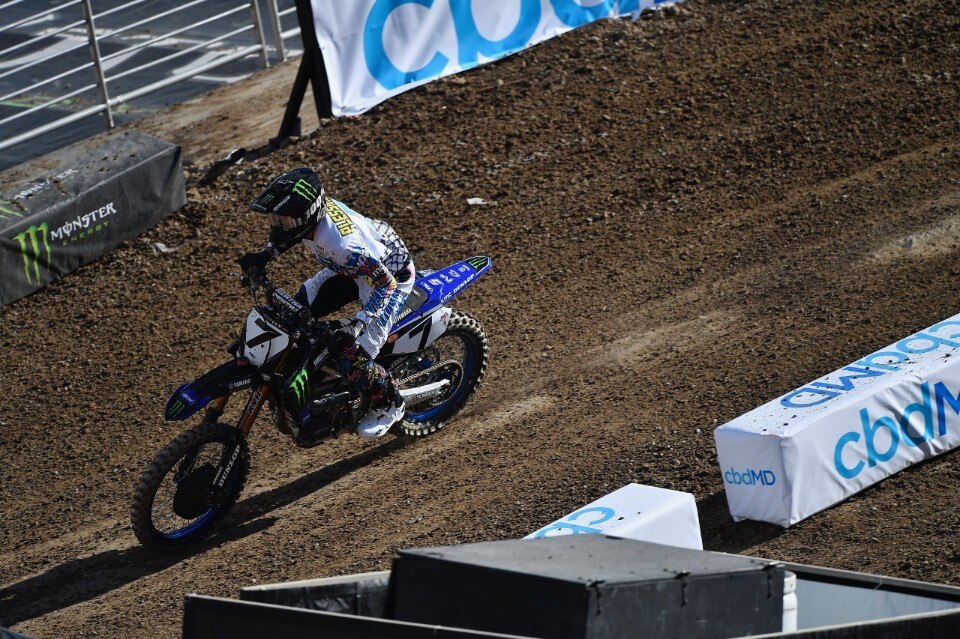 Lo strano caso di cbdMD, official sponsor dell’AMA Supercross