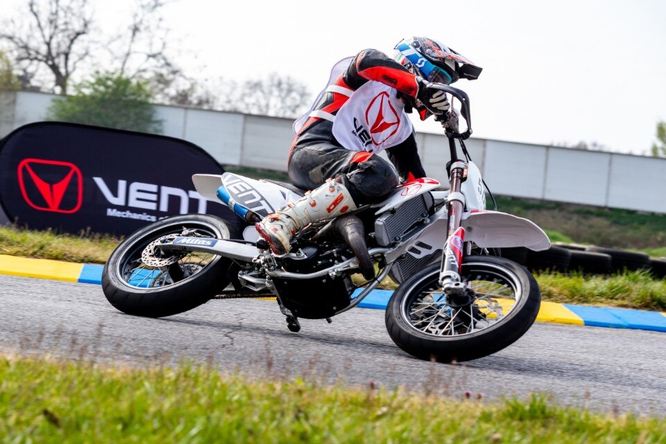 Al via il Campionato Nazionale Velocità Motard 100