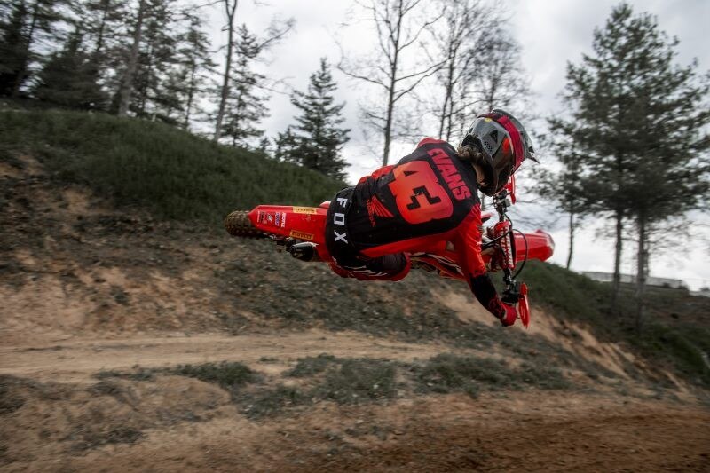 Mitch Evans operato al polso