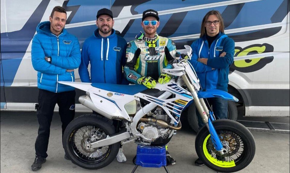 Thomas Chareyre con Team Italian Factory SMX Thomas Chareyre con Team Italian Factory SMX