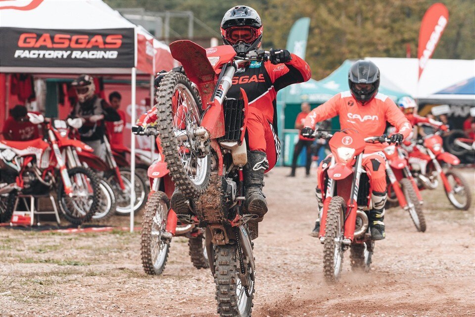 GASGAS: torna United in Dirt!
