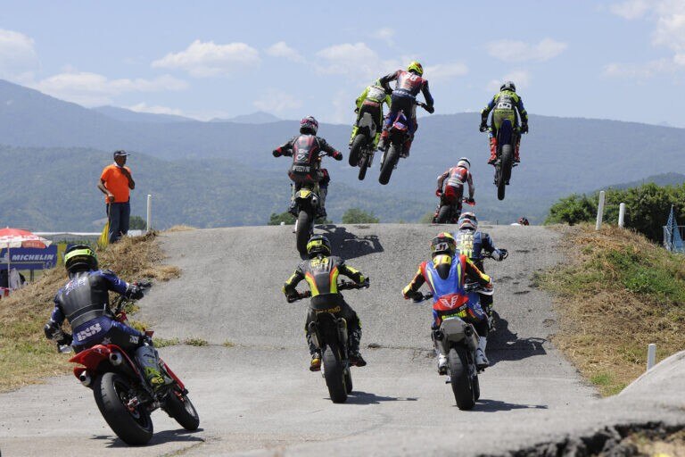 Pneumatici in palio col challenge Michelin supermoto Pneumatici in palio col challenge Michelin supermoto