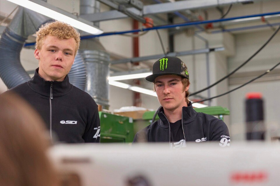 I leader del Mondiale MX2 in visita alla SIDI