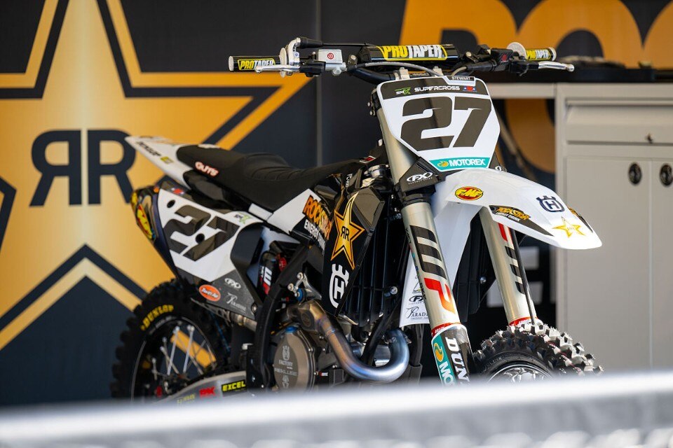 Malcolm Stewart con Husqvarna fino al 2025 Malcolm Stewart con Husqvarna fino al 2025