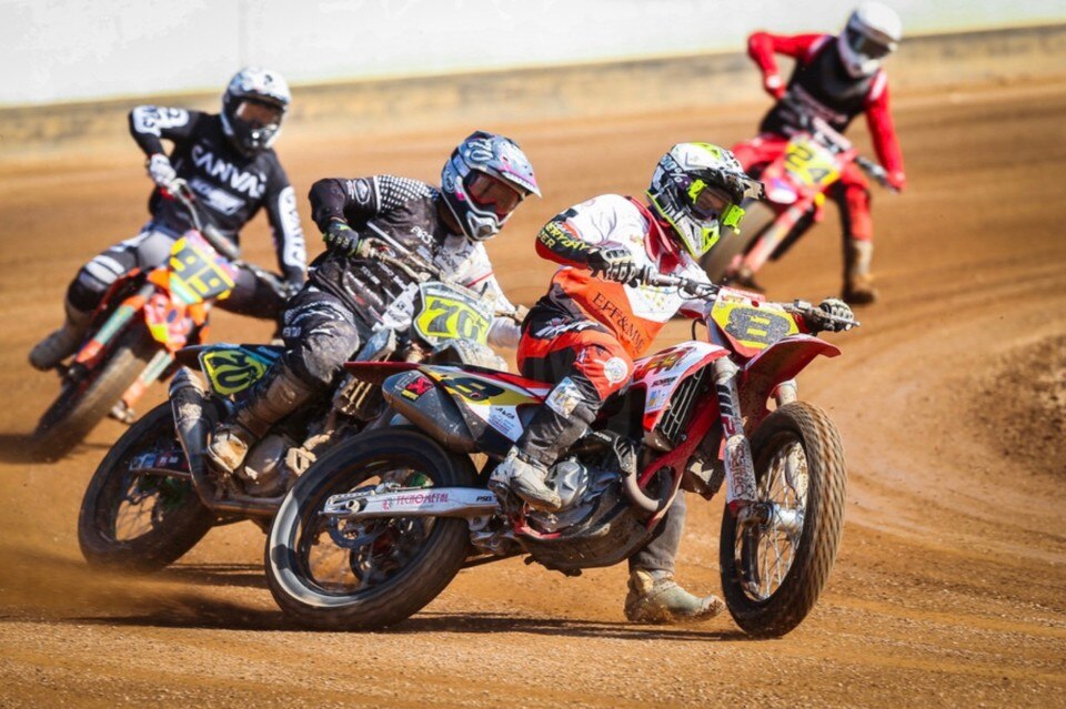 Al via il Campionato del Mondo di flat track 2023
