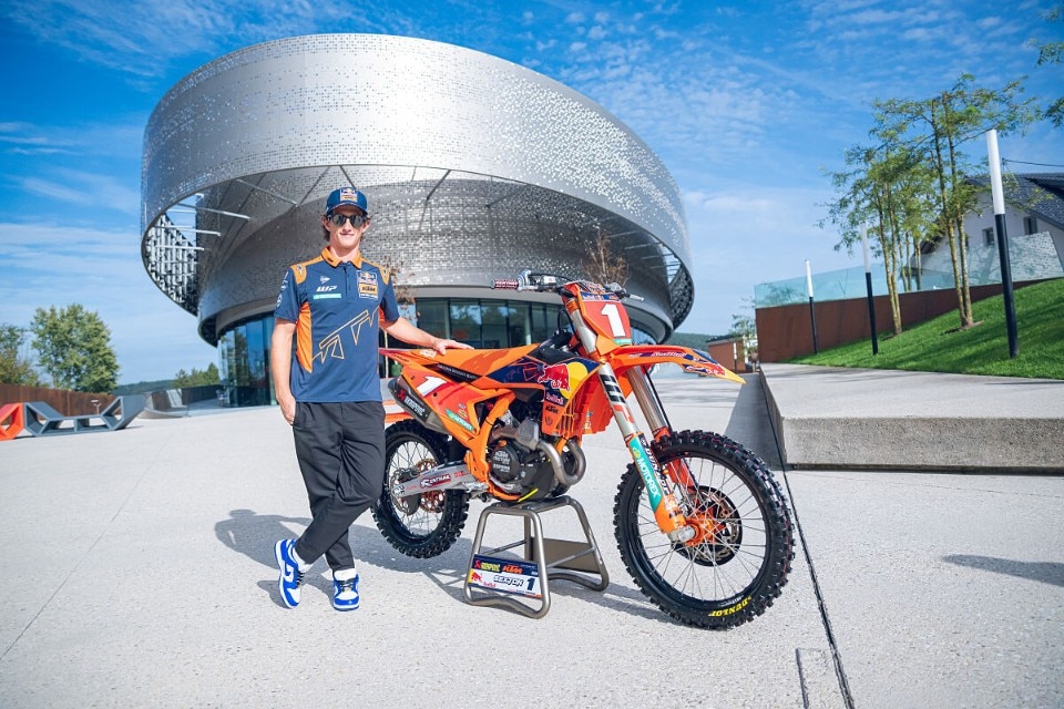 Chase Sexton in visita al quartier generale KTM