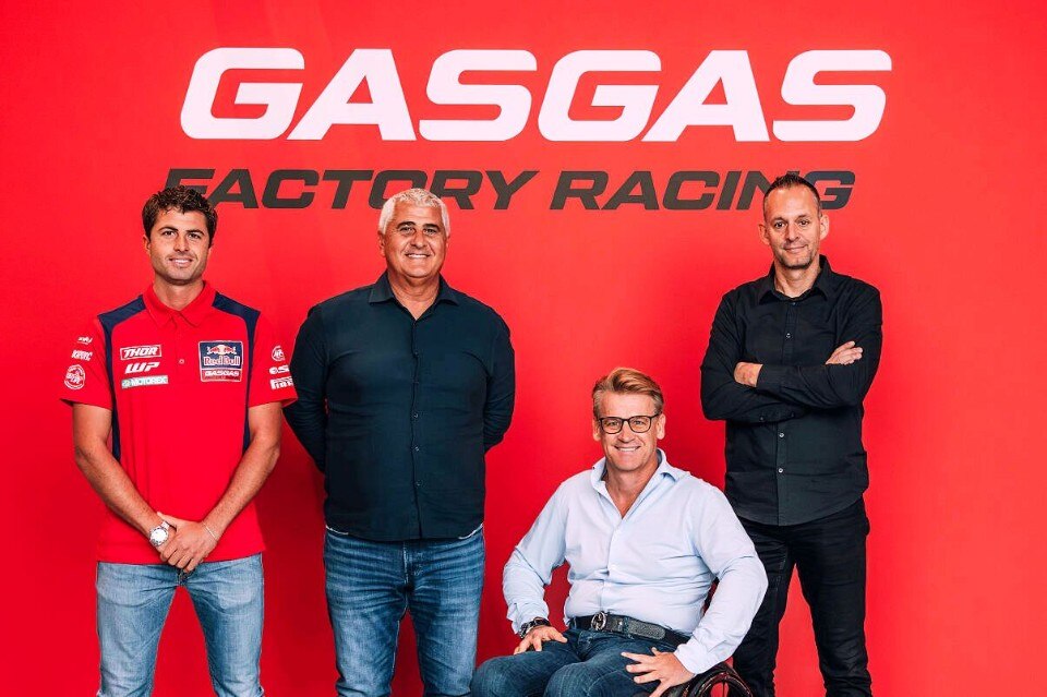 De Carli Racing continuerà a guidare il Red Bull GASGAS Factory Racing De Carli Racing continuerà a guidare il Red Bull GASGAS Factory Racing