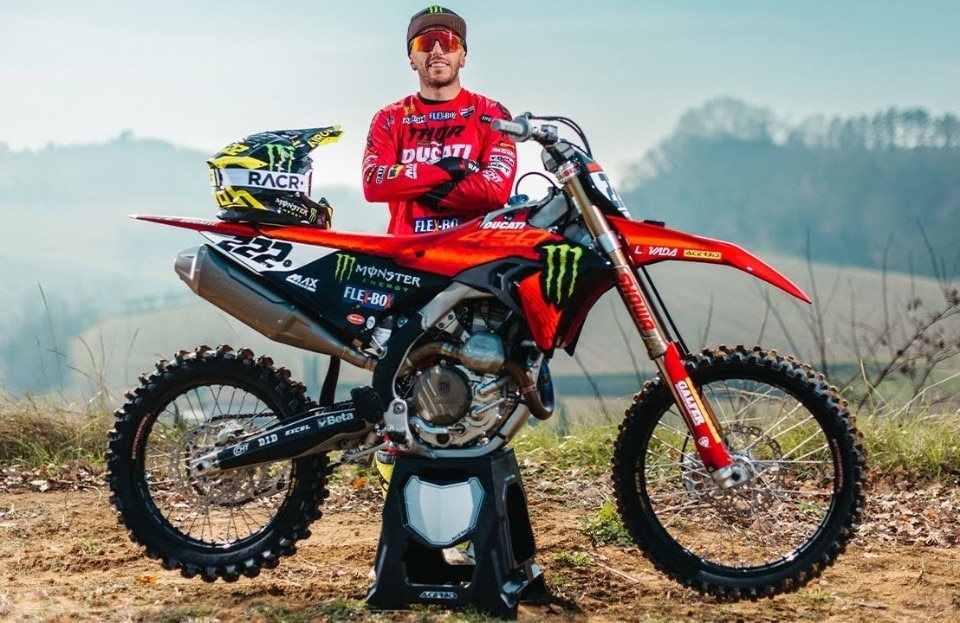 Dirt Shark | DUCATI x CAIROLI