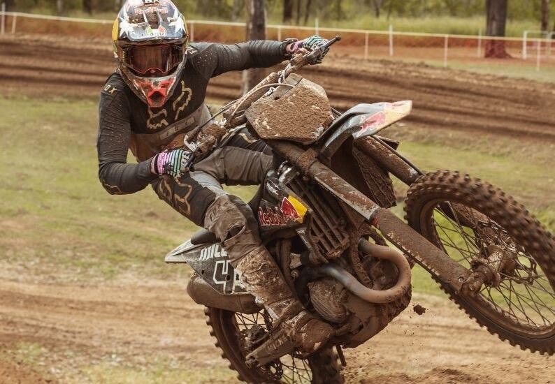 Jack Miller passa al Motocross (per una volta)