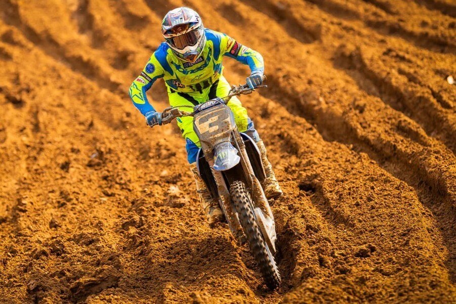 Eli Tomac rinnova con Yamaha Star Racing per il 2025
