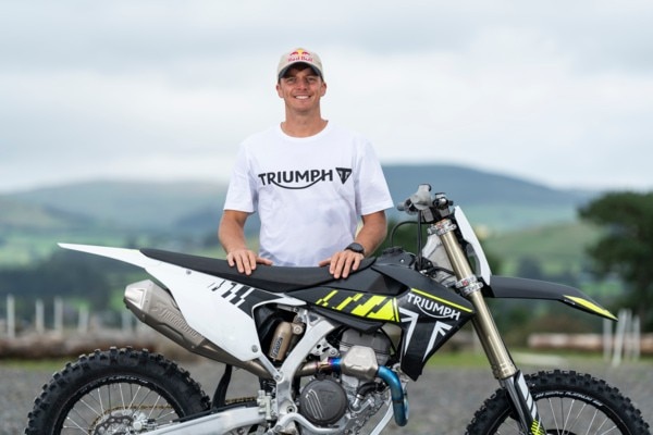 Jonny Walker con Triumph Racing Enduro Team 
