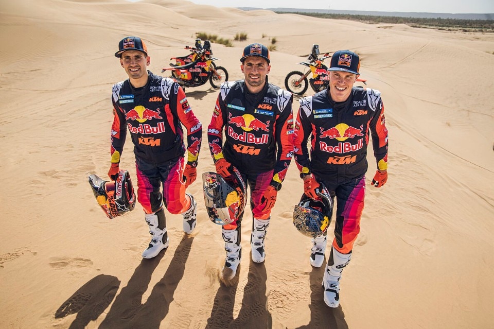 Rally Raid: KTM con tre piloti, spariscono Husqvarna e GASGAS Rally Raid: KTM con tre piloti, spariscono Husqvarna e GASGAS