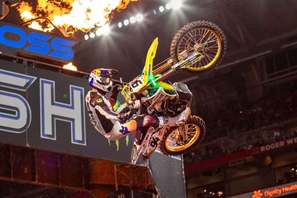 Ken Roczen rinnova con Suzuki H.E.P. per la stagione Supermotocross 2025