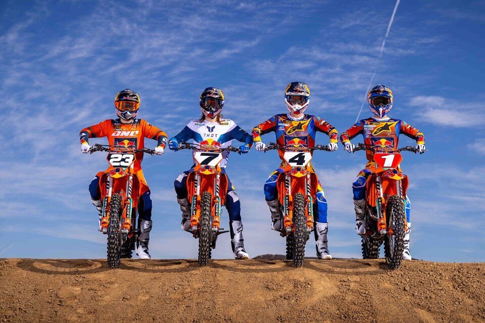 Il Team Red Bull KTM Factory Racing pronto per la stagione Supercross 2025