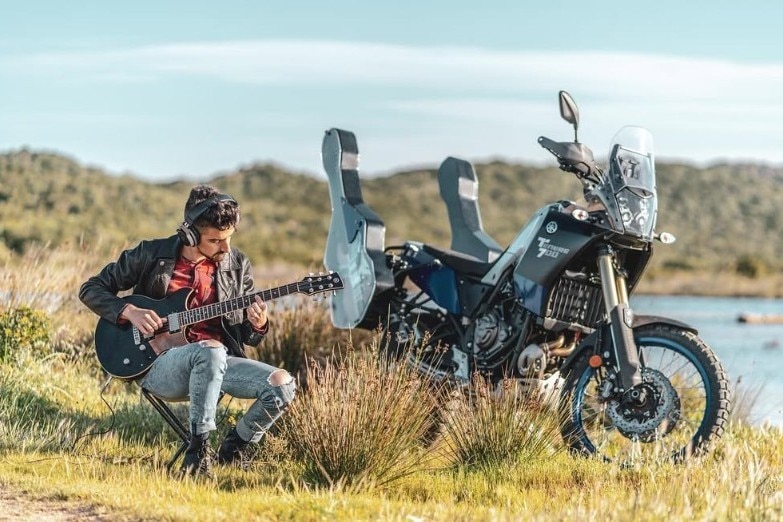 Giulio Maceroni: l'Inno di Mameli, il rock e il motocross