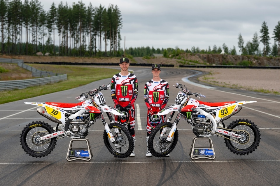 Yamaha Factory con una livrea speciale per il 70° anniversario al GP di Finlandia Yamaha Factory con una livrea speciale per il 70° anniversario al GP di Finlandia