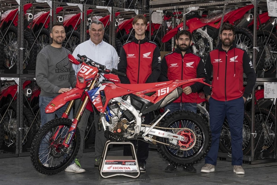 Max Ahlin con il team Honda RedMoto per la stagione EnduroGP 2026