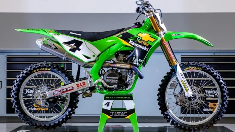 Operazione nostalgia: ecco la Kawasaki KX450SR dedicata a Ricky Carmichael