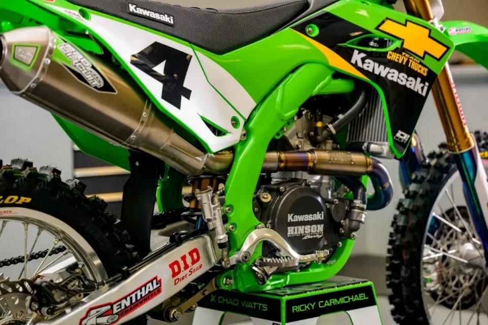 Operazione nostalgia: ecco la Kawasaki KX450SR dedicata a Ricky Carmichael