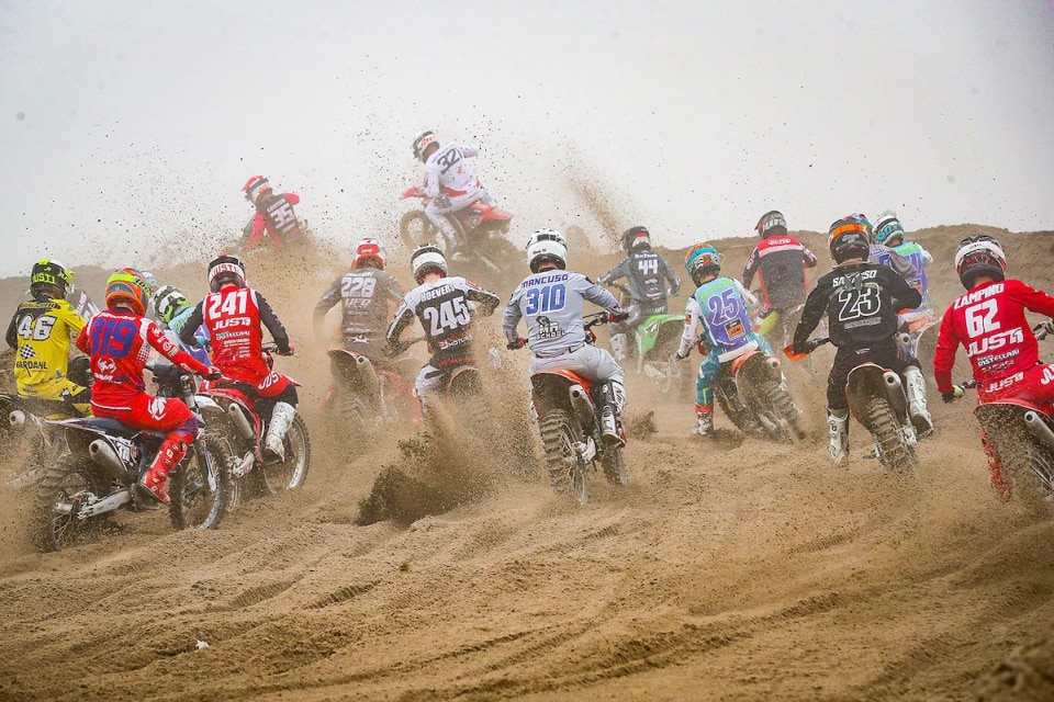 Il ciclone Harry più forte del Supermarecross