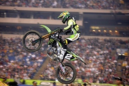 AMA Supercross. In Texas brillano Reed e Villopoto