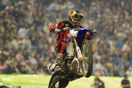 AMA Supercross - Jacksonville. Stewart vince ancora e recupera. Pourcel segno nella lites