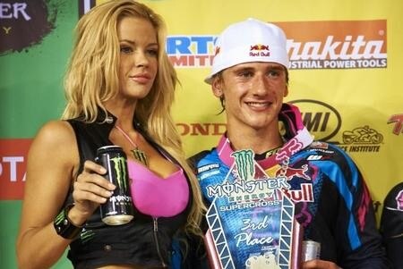 AMA Supercross - Anaheim II.  Stewart e Hansen imprendibili