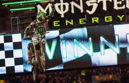 AMA Supercross 2017 - Oakland. Eli Tomac ci prende gusto - VIDEO