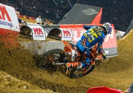Paris Supercross 2017. Marvin Musquin King de Paris! - VIDEO