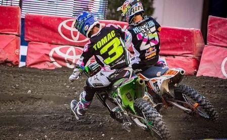 AMA Supercross 2018 – Foxborough. Musquin-Tomac, che botte! - VIDEO