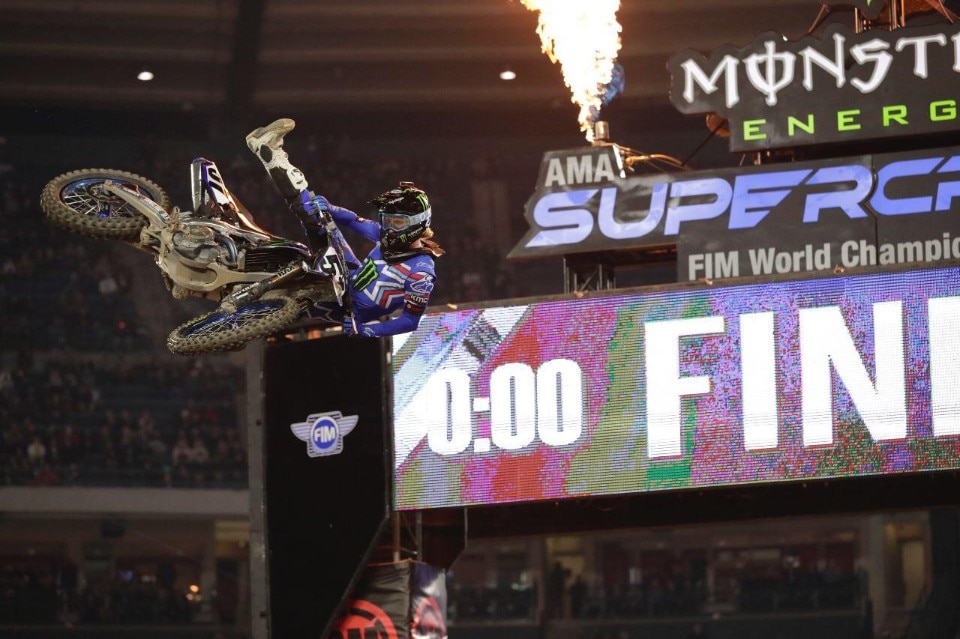 Anaheim 1: Yamaha in testa Anaheim 1: Yamaha in testa