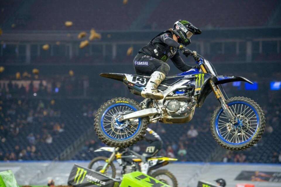 2021 AMA Supercross. A Houston2 vittorie di Eli Tomac e Jett Lawrence - VIDEO
