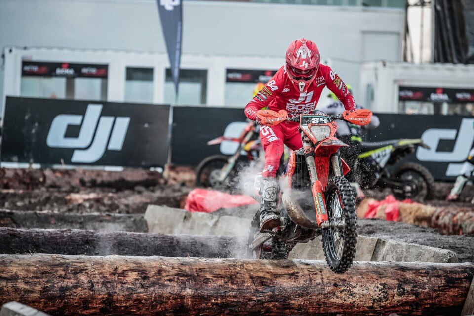 Tutto lo spettacolo delle gare dell'area MotoLive di EICMA 2021!
