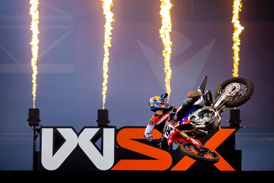 A Tomac la prima prova del Campionato del Mondo Supercross