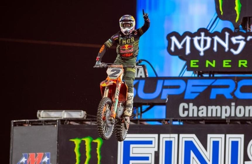 AMA Supercross 2023: dalla sabbia di Tampa escono Webb e H. Lawrence  - L'analisi di Stefano Dami VIDEO
