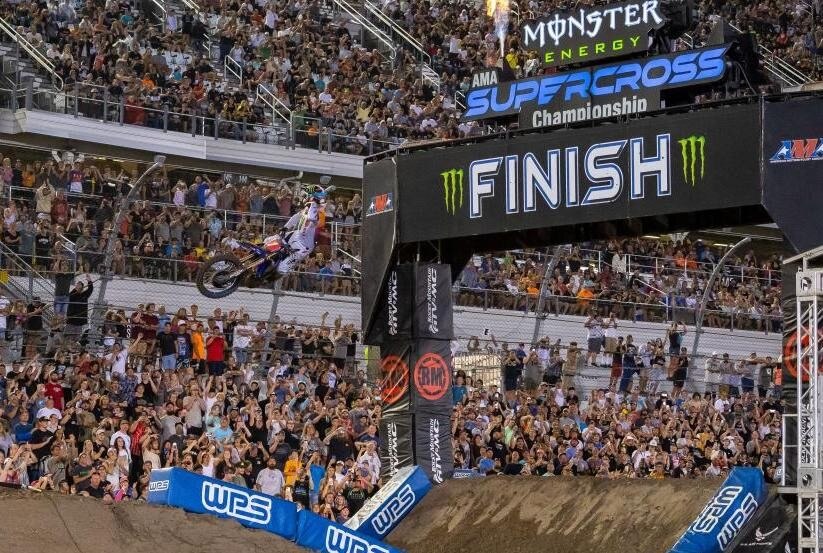 AMA Supercross 2023: Tomac da record Daytona - L'analisi di Stefano Dami VIDEO